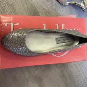 Silver dress shoe  (Tamara)